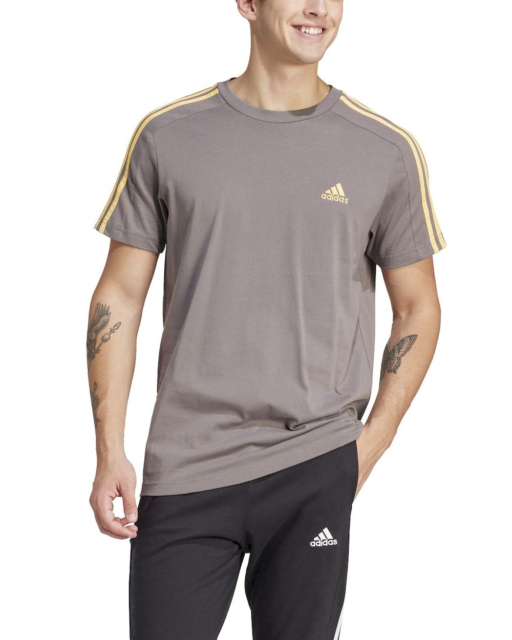  T-shirt tempo libero UOMO Adidas Grigio Giallo Essentials 3-Stripes