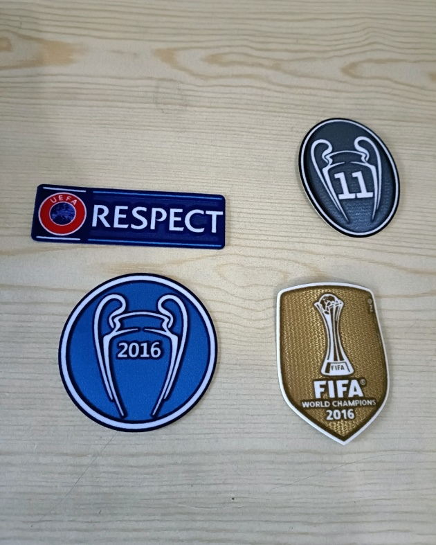  Real Madrid Kit Toppe Patches Badges x maglia 2017 18 World Champions Respect