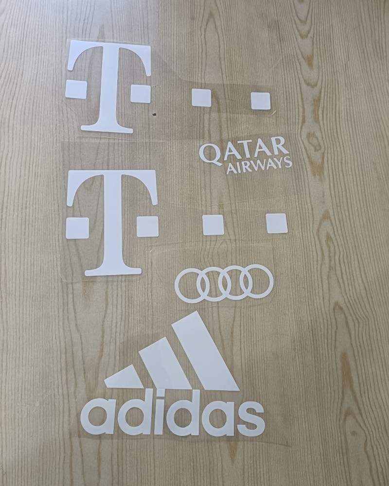 Bayern Monaco Kit sponsor commercialeT Mobile Audi Adidas Qatar Airways 2022